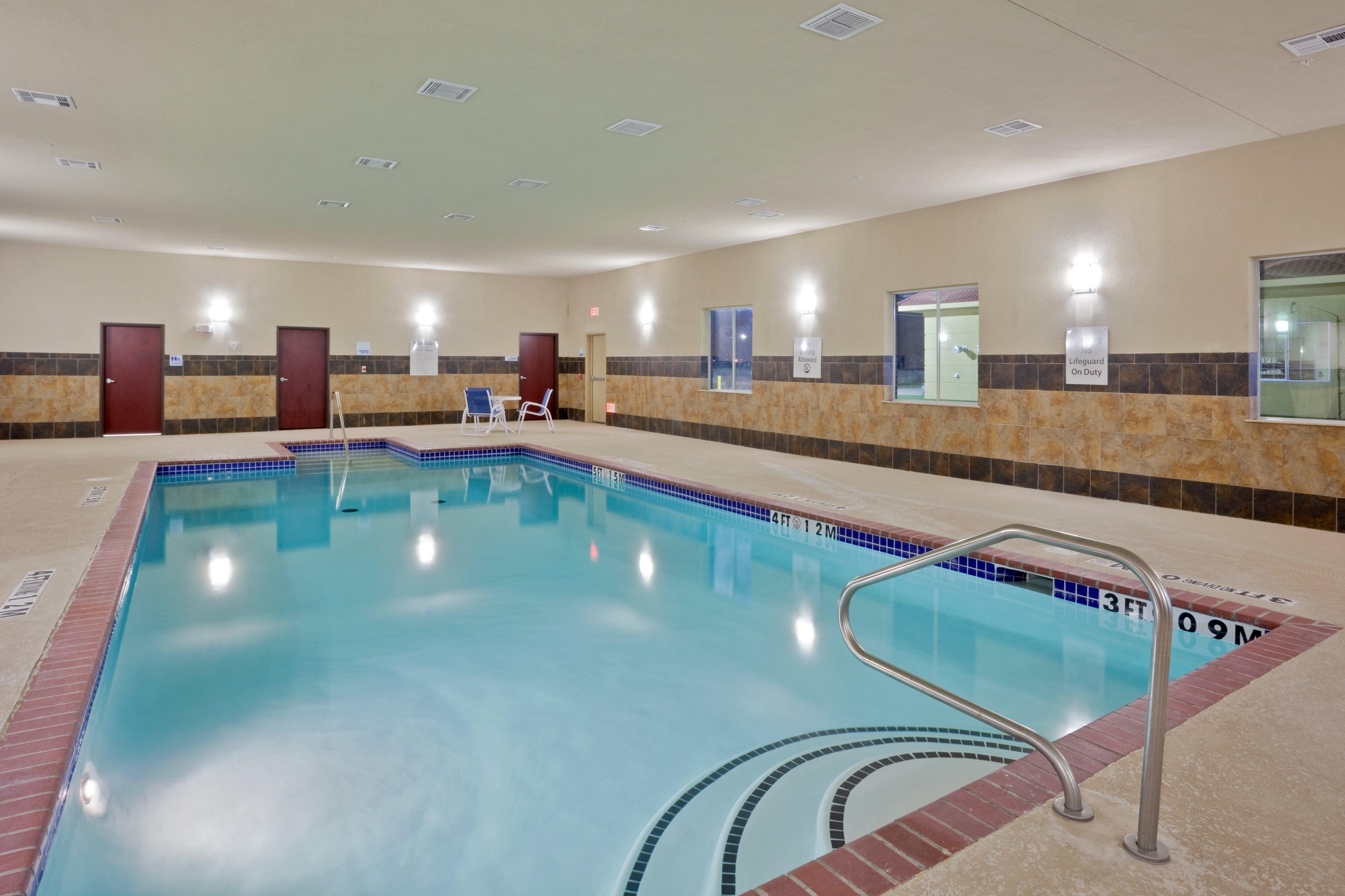 Holiday Inn Express Hotel & Suites Dumas By Ihg Bagian luar foto